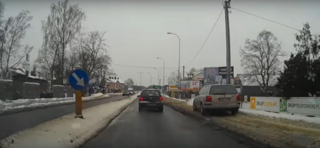 wyprzedzanie chodnik